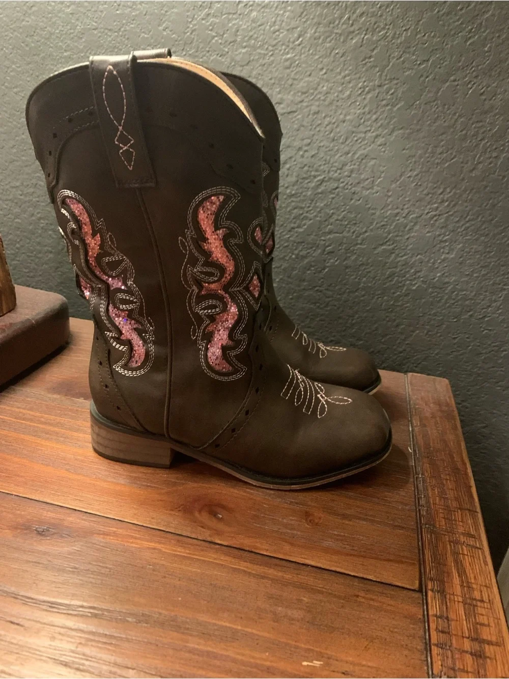 Brown Western Cowgirl Boots with Pink Embroidery